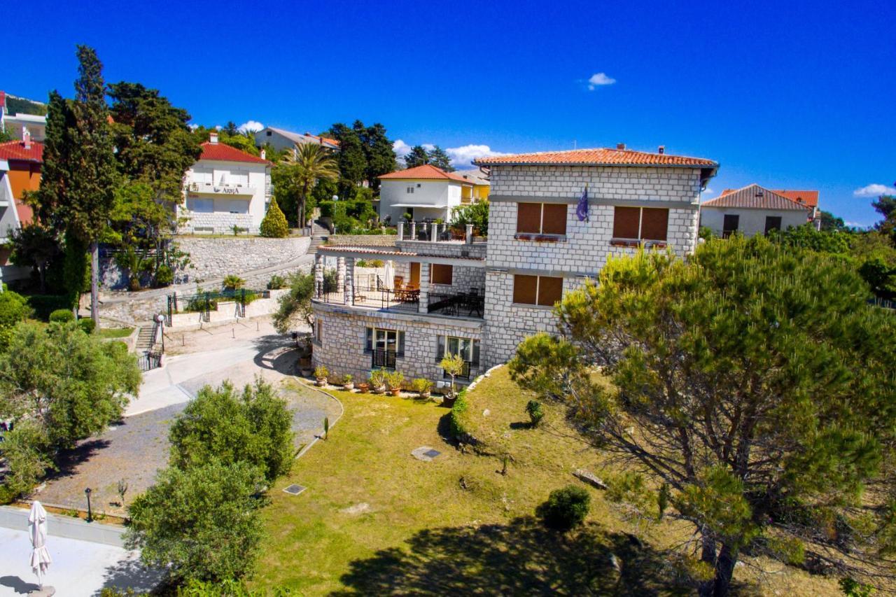 Villas Arbia Banjol Ngoại thất bức ảnh
