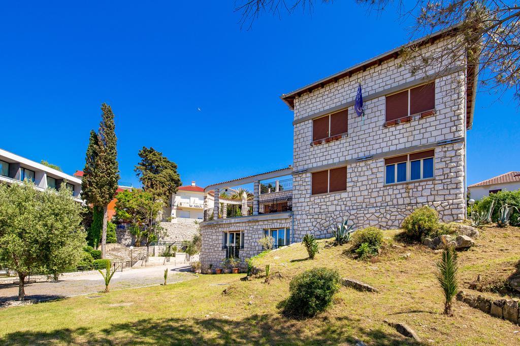 Villas Arbia Banjol Ngoại thất bức ảnh